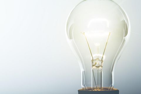 Glühbirne als Symbol für Lösungen